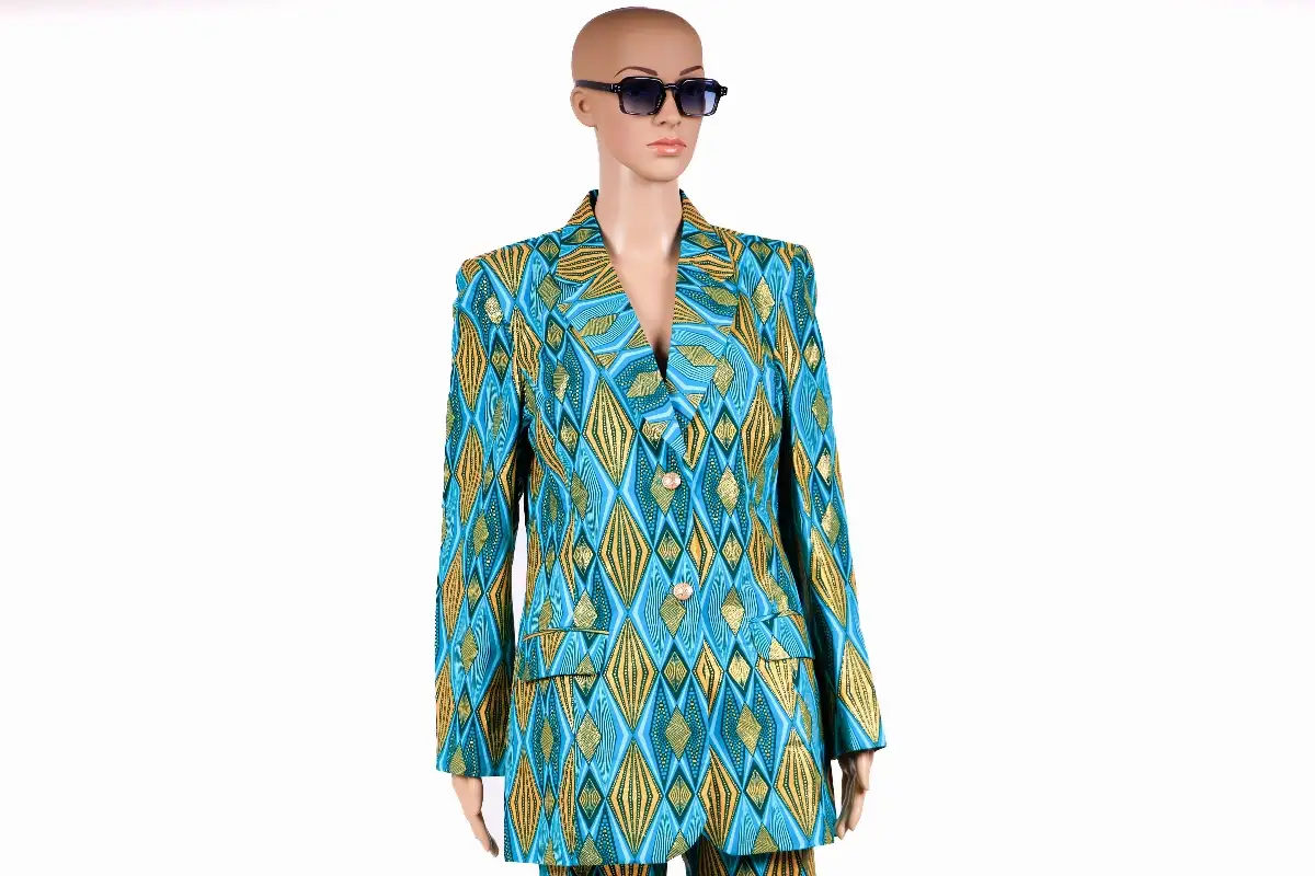 Tailleur vert et bleu